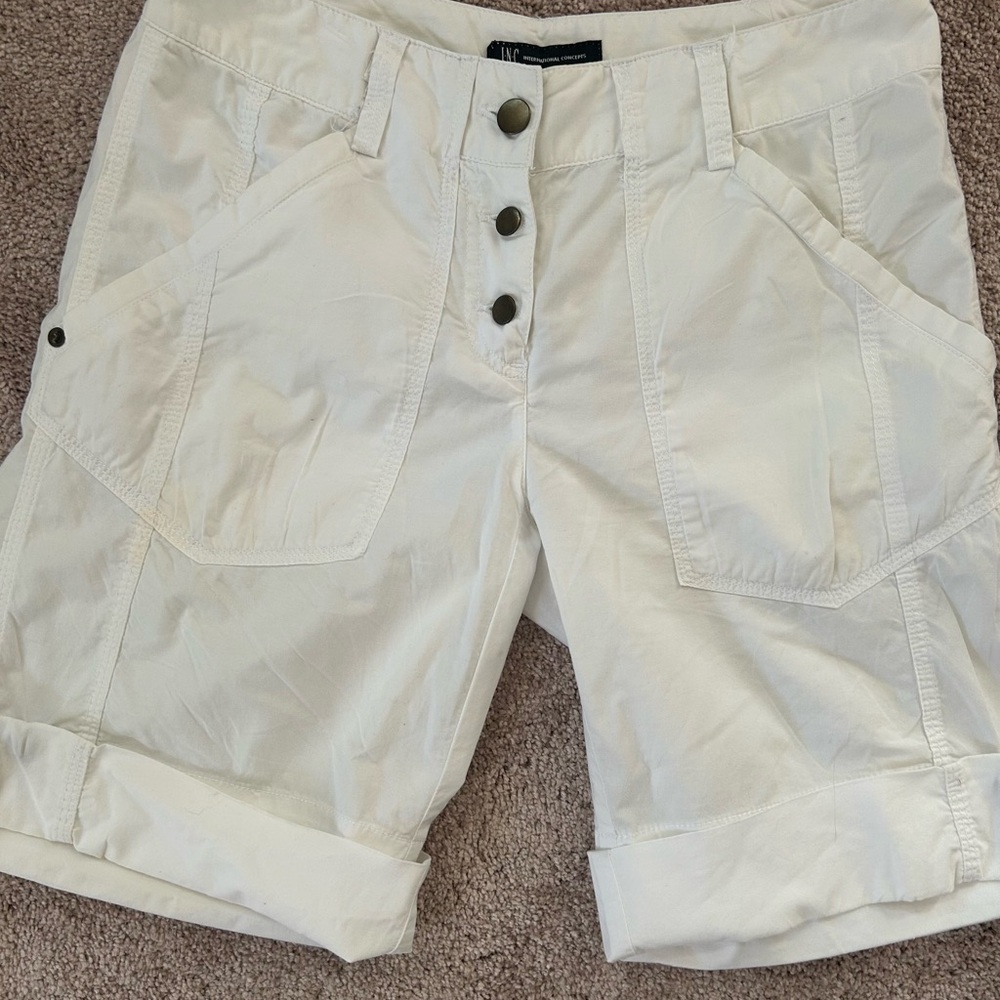 INC International Concepts Women's White Cargo Shorts 🤍